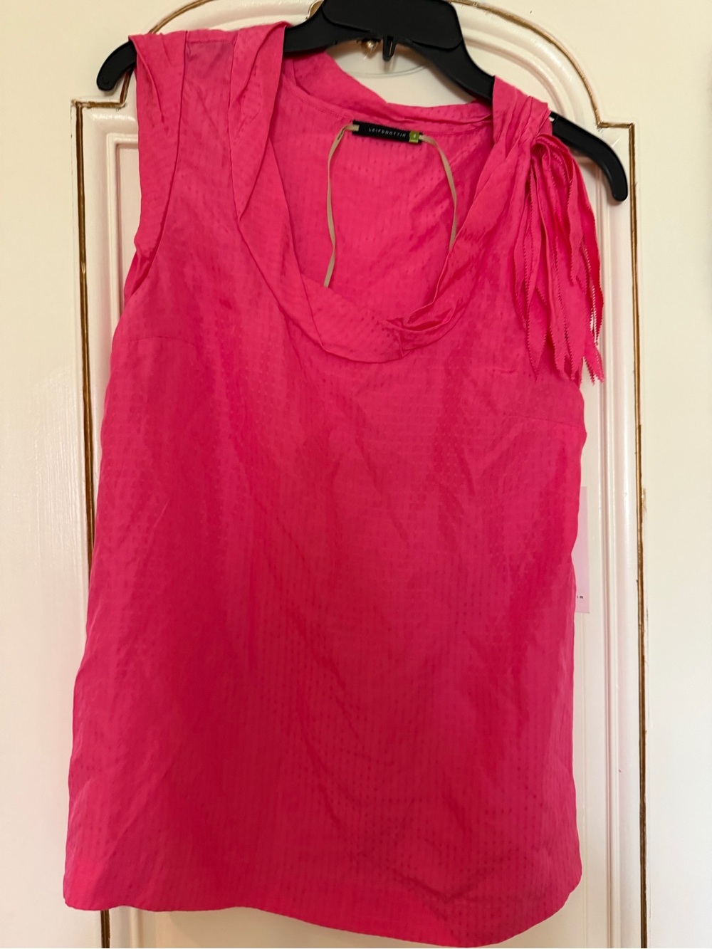 100% silk leifsdottir Bright Pink Cowl Neck Sleeveless Top with Shoulder size 4